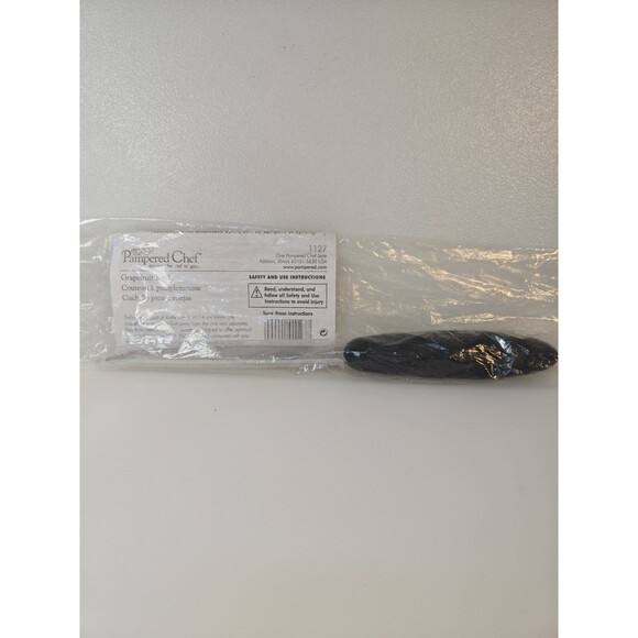 The Pampered Chef Grapefruit Knife NEW #1127 RETIRED - Picture 1 of 6
